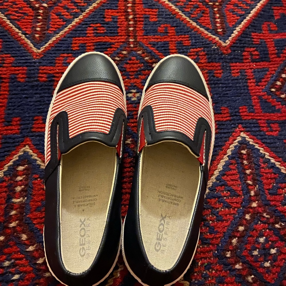 GEOX size 7 slip ons - wore once outside.